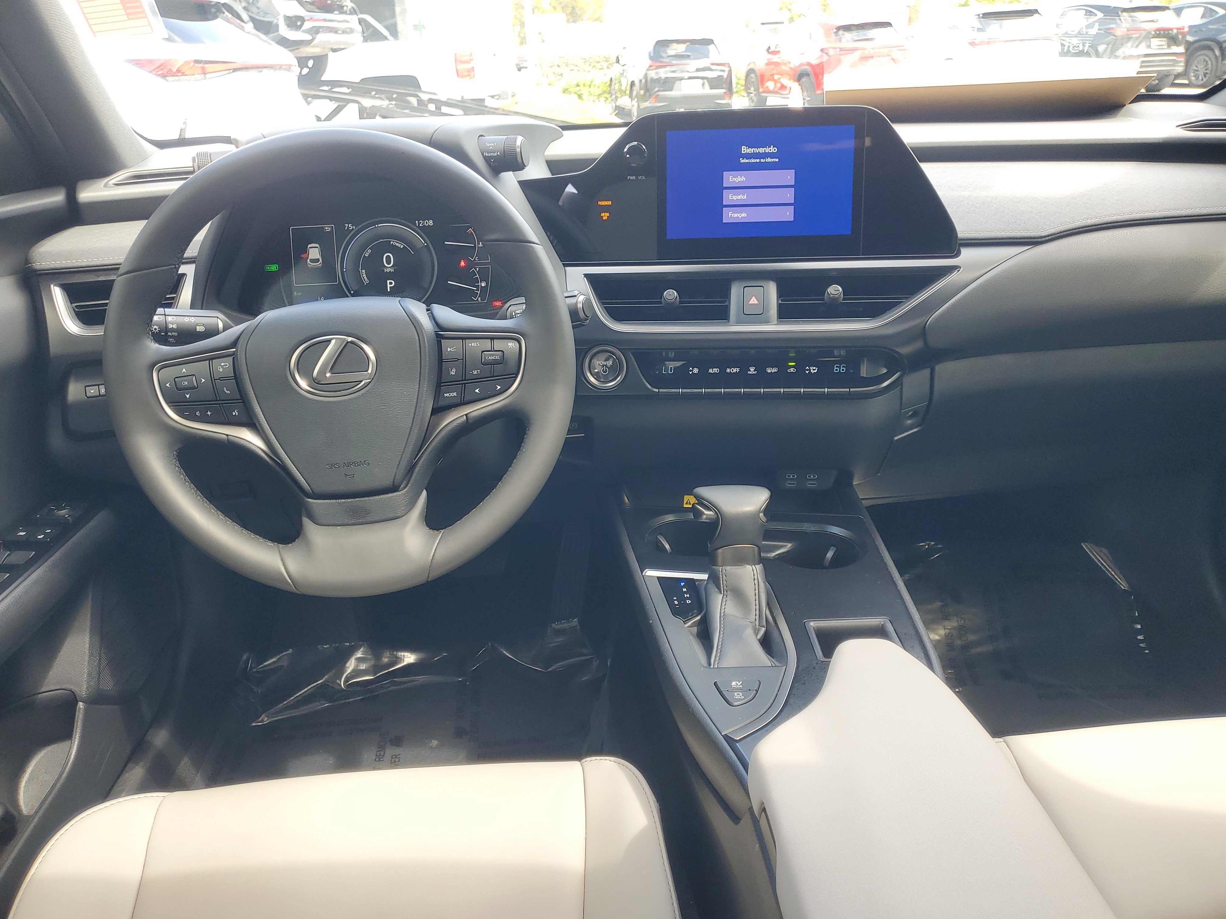Certified 2024 Lexus UX 250h FWD image 9