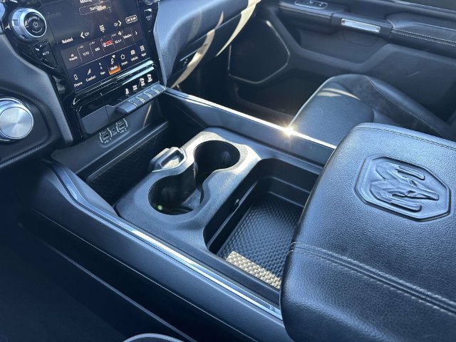 Used 2024 RAM 1500 Laramie AWD/4WD image 38
