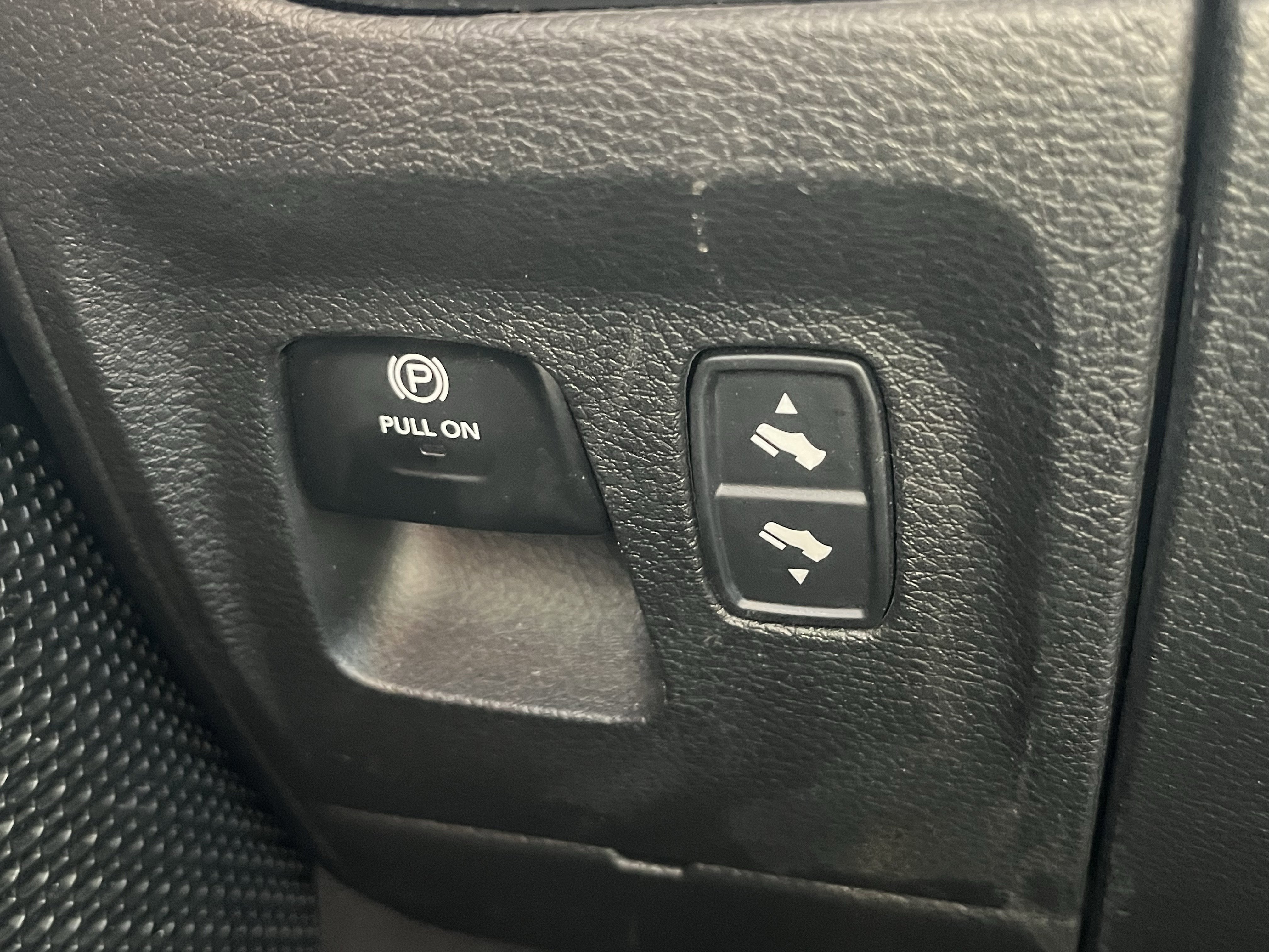 Used 2023 RAM 1500 Big Horn AWD/4WD image 17