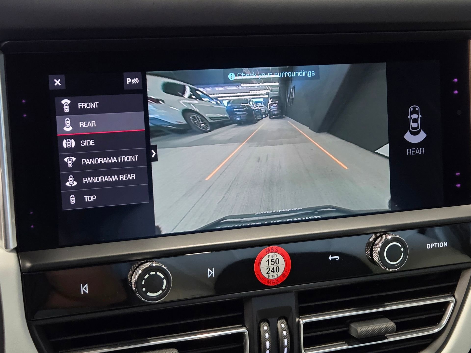 Certified 2023 Porsche Macan GTS w/ Premium Package Plus AWD/4WD image 23