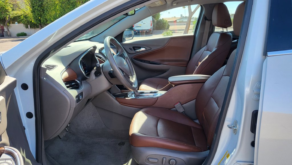 Used 2016 Chevrolet Malibu Hybrid w/ Leather Package FWD image 25