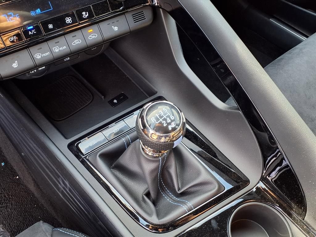 New 2025 Hyundai Elantra N FWD image 13