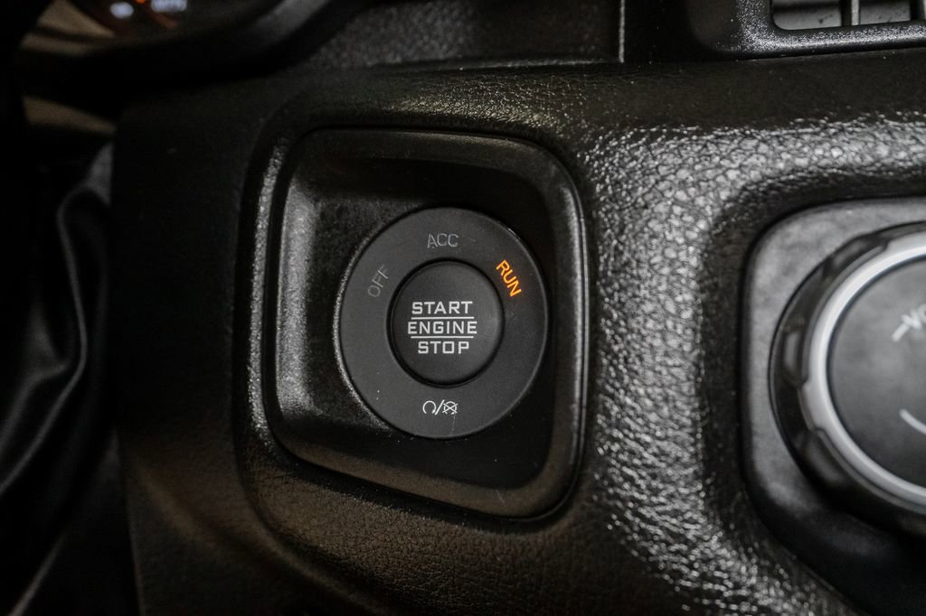 New 2026 Jeep Gladiator Sport AWD/4WD image 16