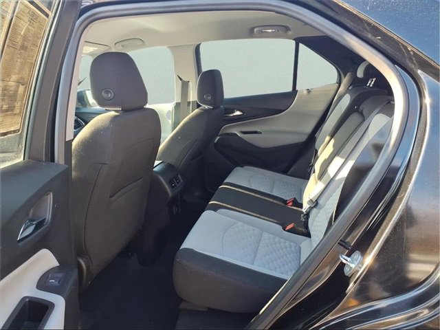 Used 2020 Chevrolet Equinox LS w/ LS Convenience Package image 4