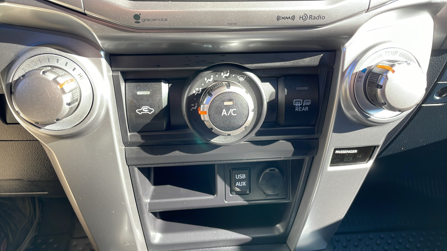 Certified 2018 Toyota 4Runner SR5 Premium AWD/4WD image 25