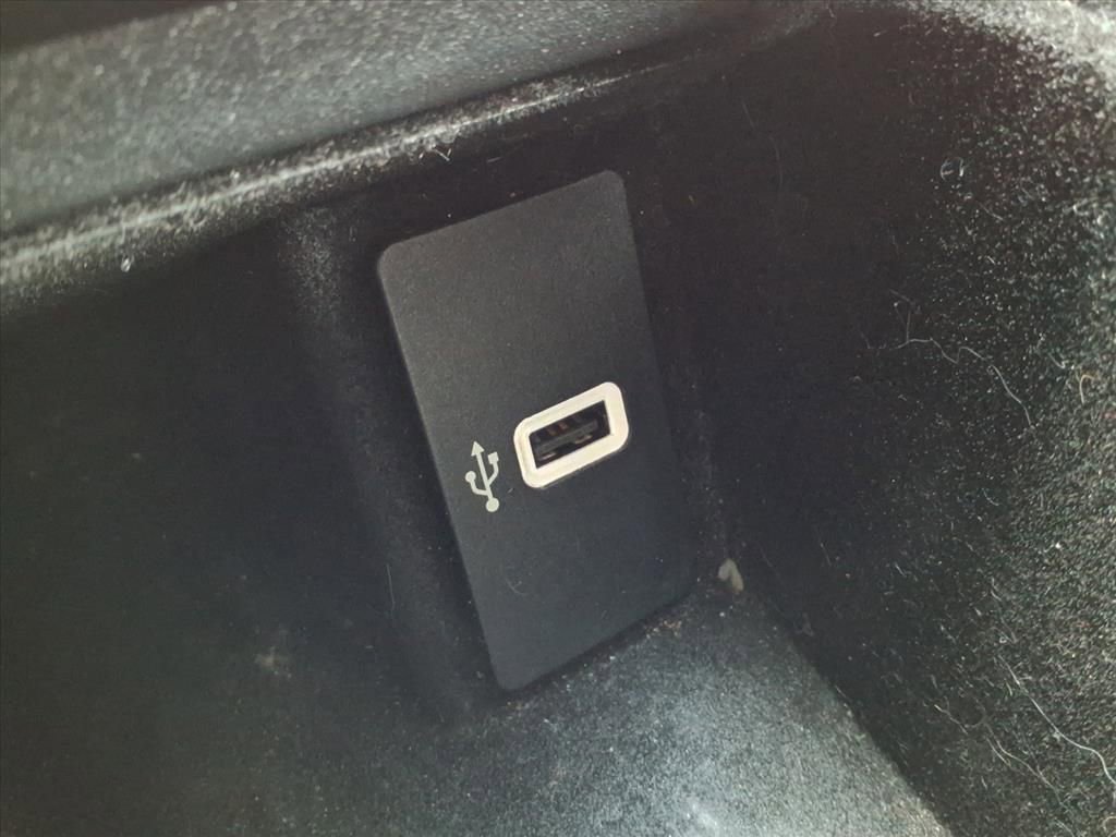 Used 2017 Lincoln MKX Reserve w/ Driver Assistance Package image 28