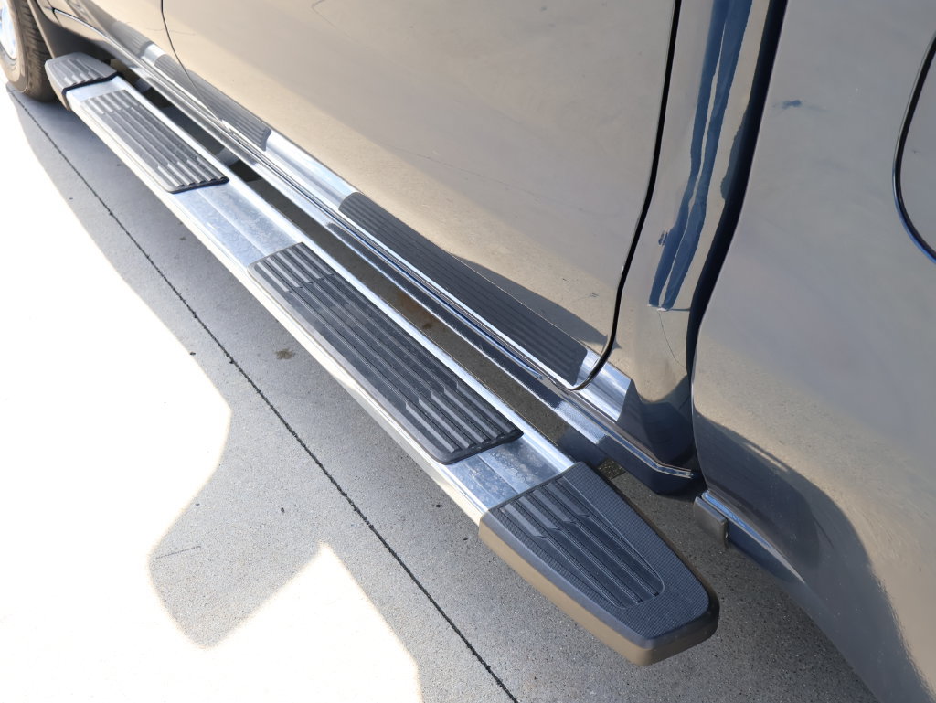 Used 2019 Chevrolet Silverado 1500 LT w/ All-Star Edition AWD/4WD image 10