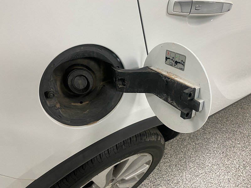 Used 2020 Buick Encore Preferred image 14