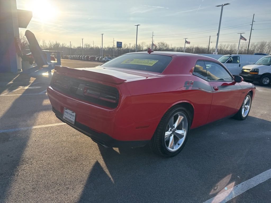 Used 2019 Dodge Challenger R/T w/ Plus Package image 23
