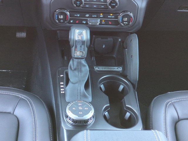 New 2026 Ford Bronco Outer Banks w/ Sasquatch Package AWD/4WD image 19