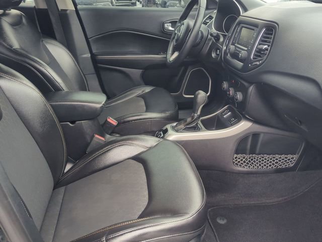 Used 2018 Jeep Compass Latitude image 24