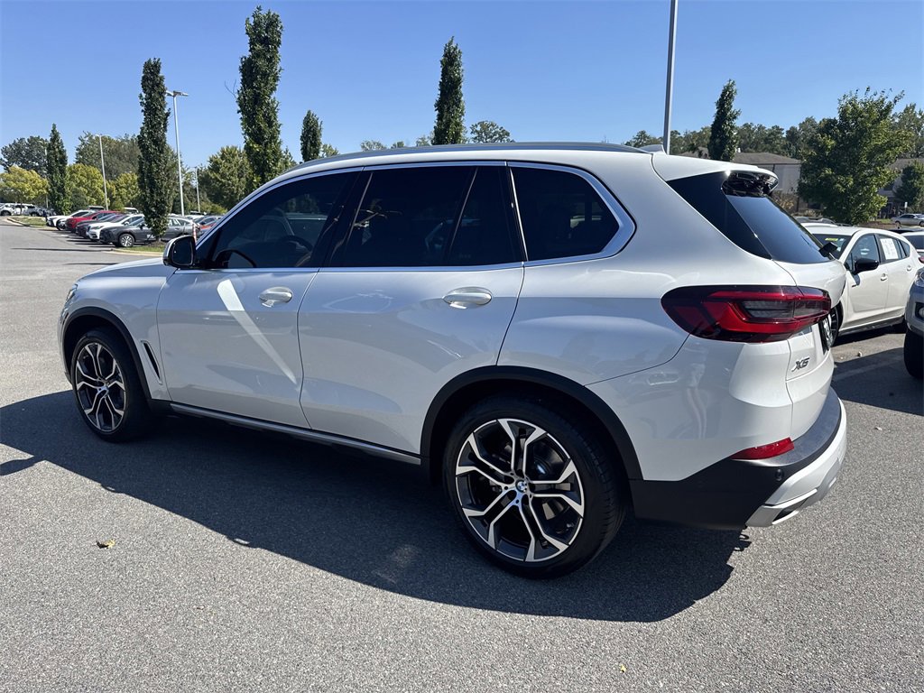 Used 2023 BMW X5 xDrive40i image 5