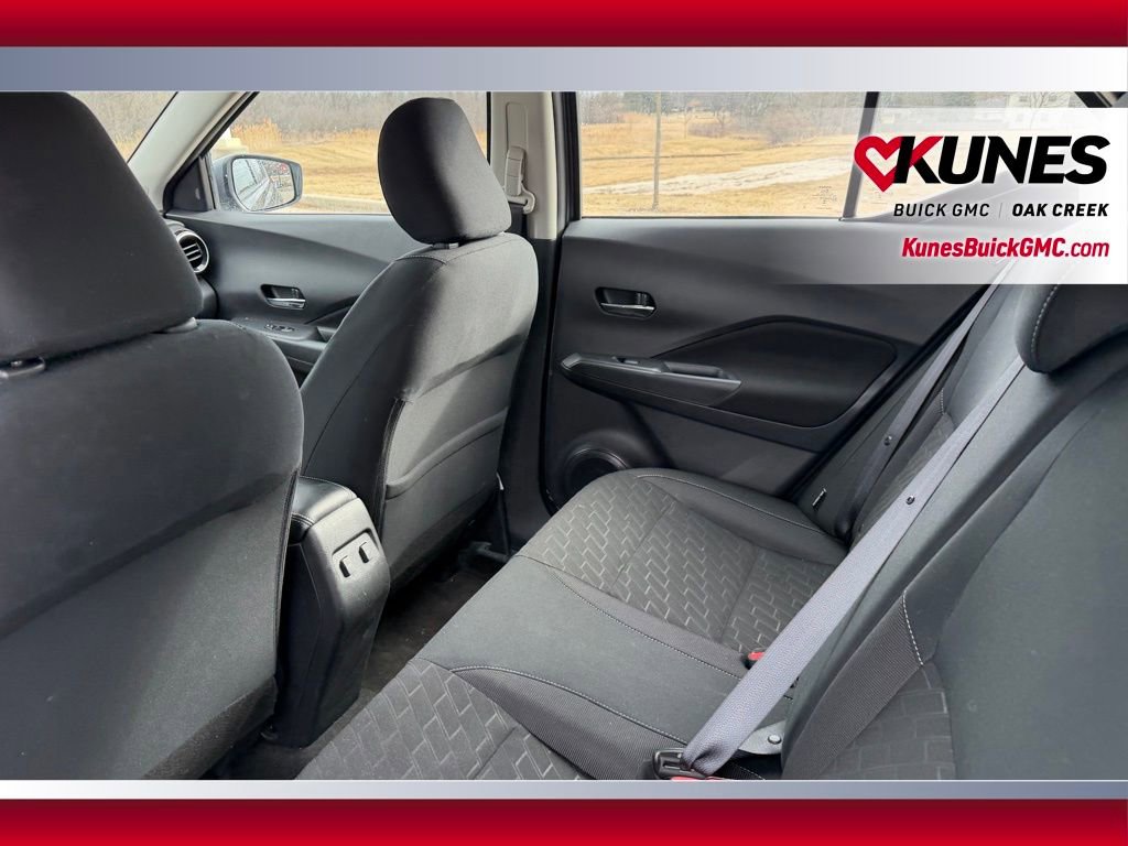 Used 2024 Nissan Kicks SV image 8
