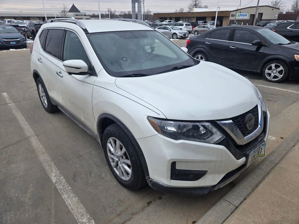 Used 2018 Nissan Rogue SV w/ Premium Package image 15
