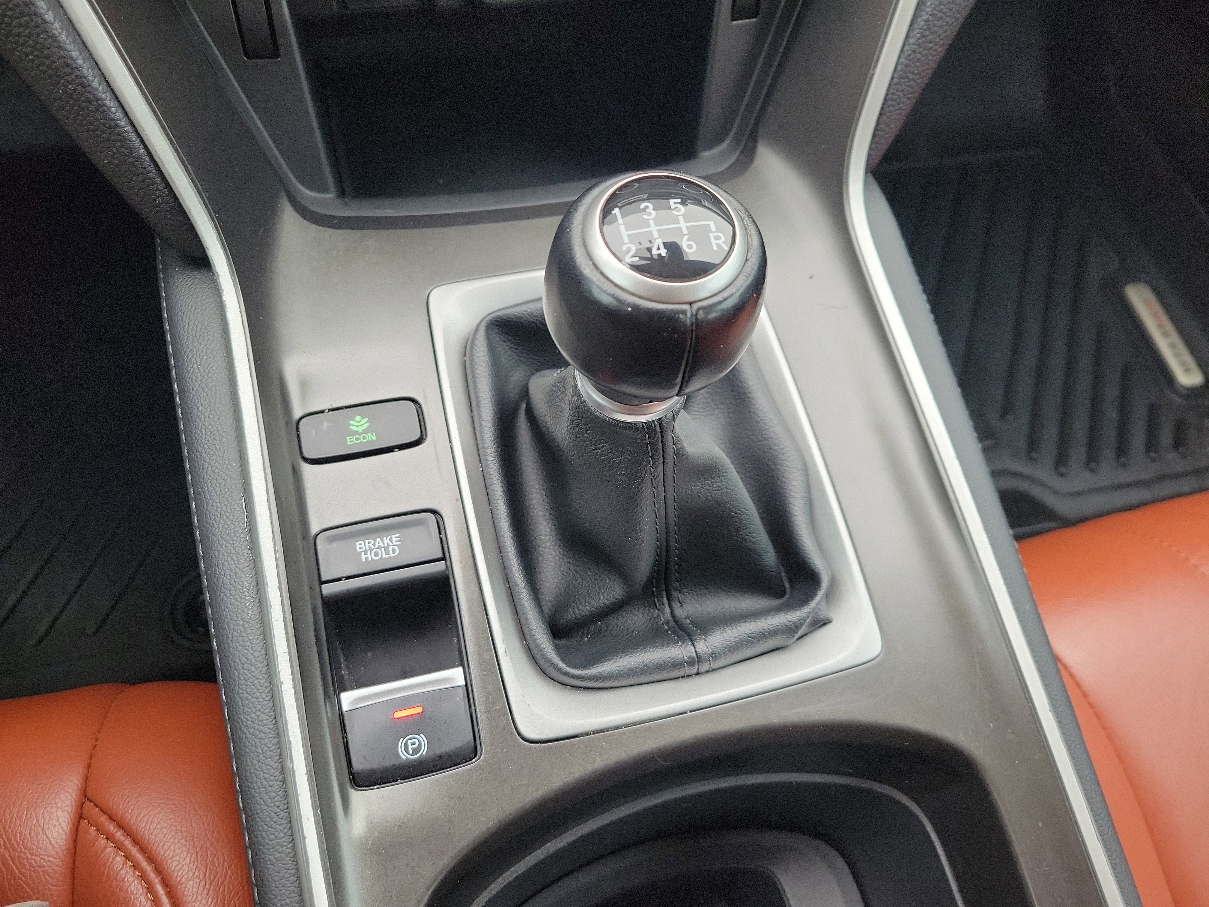 Used 2018 Honda Accord Sport image 24