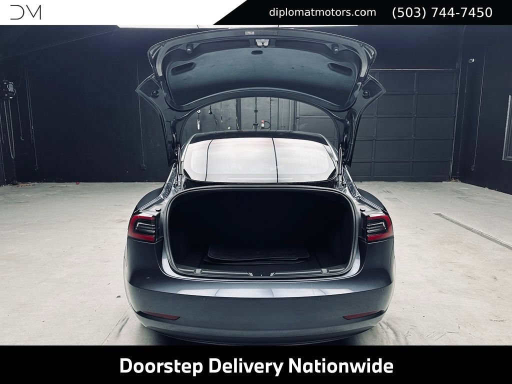 Used 2018 Tesla Model 3 Long Range RWD image 39