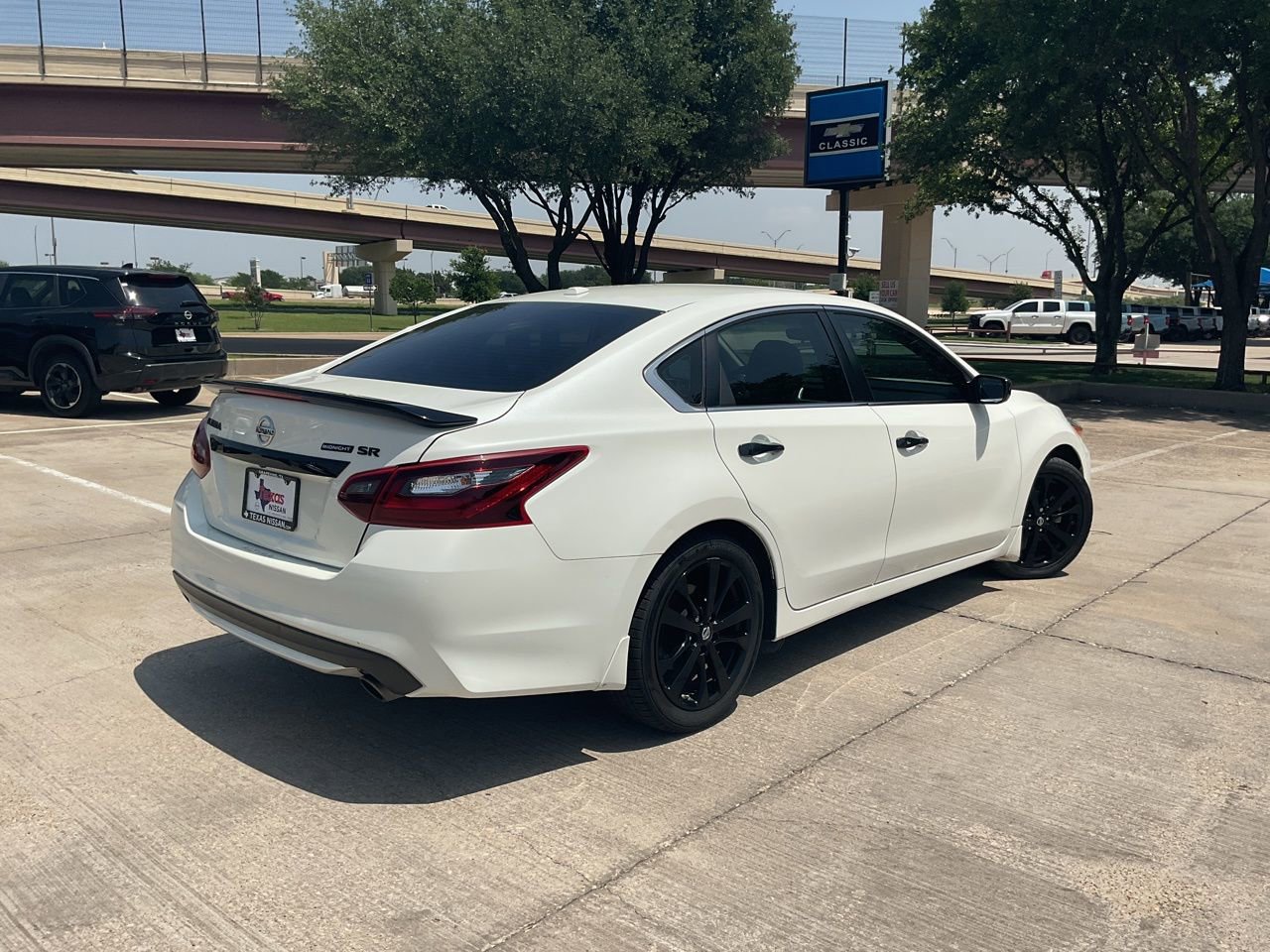 Used 2018 Nissan Altima 2.5 SR w/ SR Midnight Edition FWD image 5