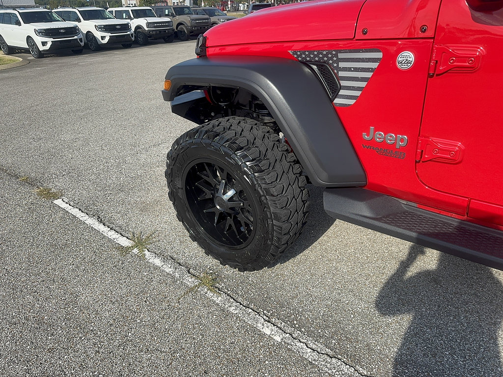 Used 2021 Jeep Wrangler Sport AWD/4WD image 16
