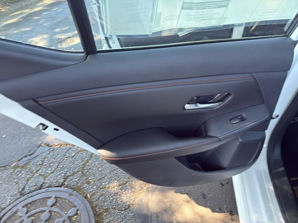 New 2025 Nissan Sentra SR image 30