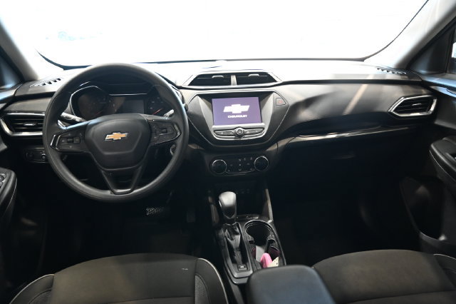 Used 2023 Chevrolet TrailBlazer LT FWD image 12