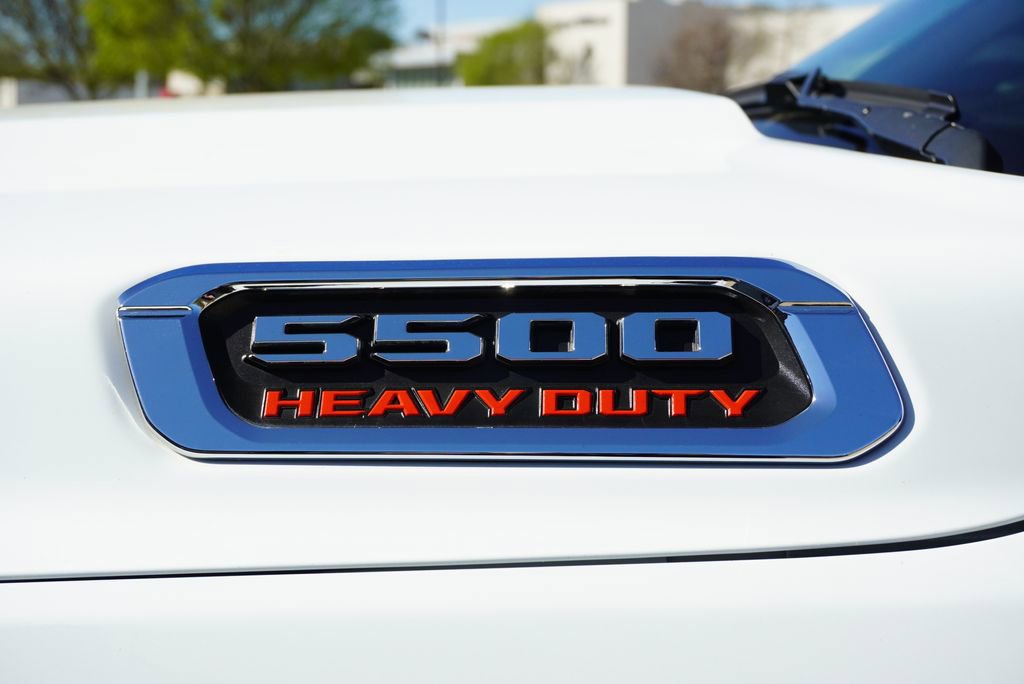 Used 2024 RAM 5500 Tradesman w/ Chrome Appearance Group image 7