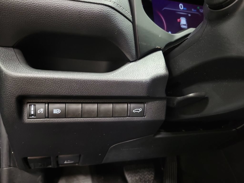 Used 2024 Toyota RAV4 XLE w/ Convenience Package AWD/4WD image 27