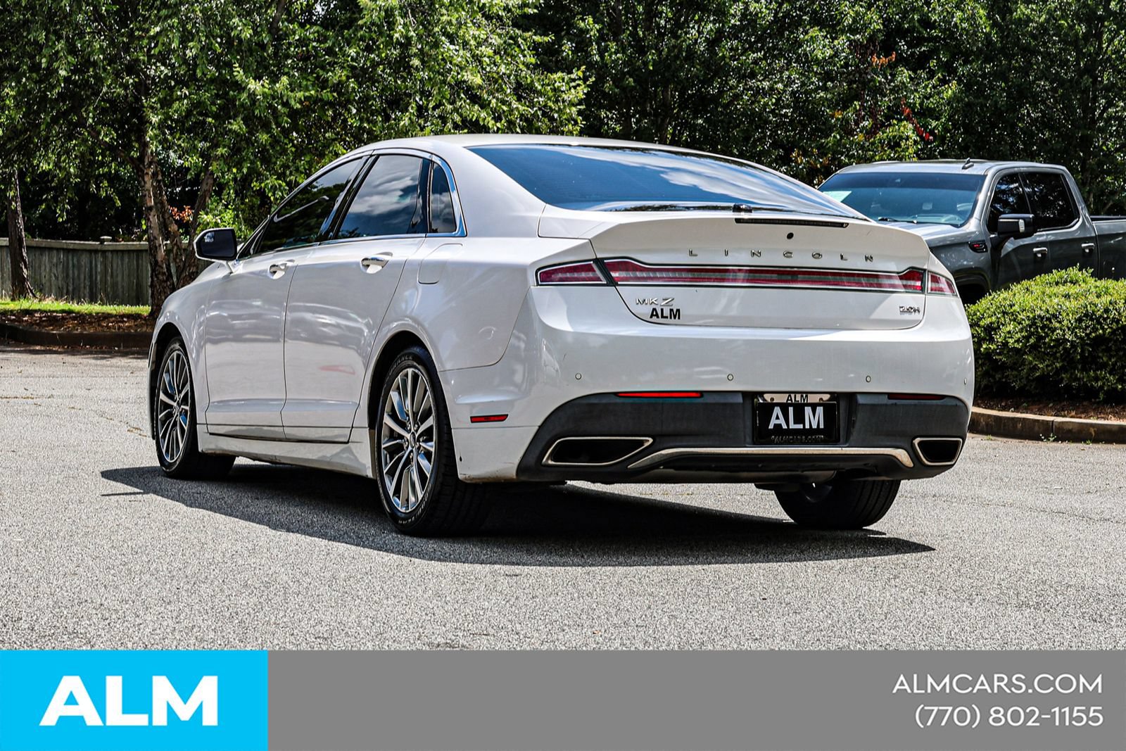 Used 2017 Lincoln MKZ Premiere FWD image 9