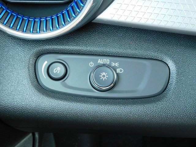 New 2025 Chevrolet Trax LT w/ Driver Confidence Package image 26