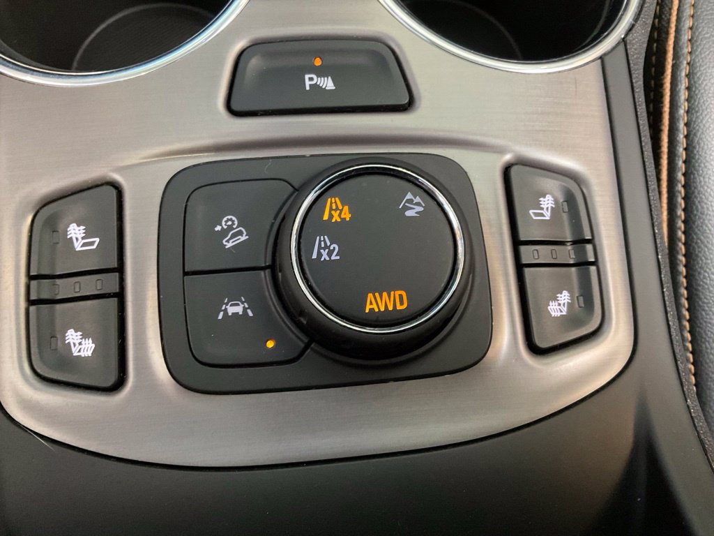 Used 2023 GMC Terrain AT4 w/ Infotainment Package II AWD/4WD image 18