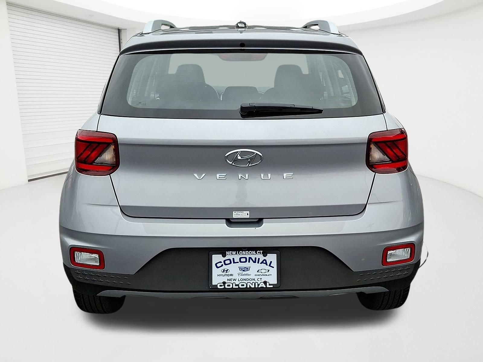 Used 2025 Hyundai Venue SEL image 5