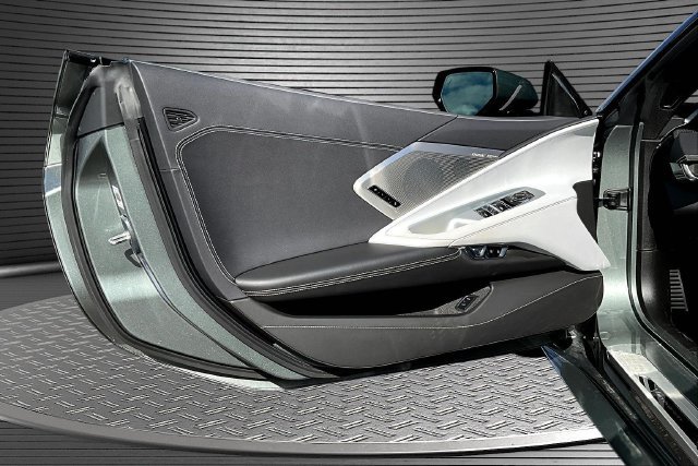 Used 2023 Chevrolet Corvette Stingray Preferred Conv w/ Z51 Performance Package RWD image 18