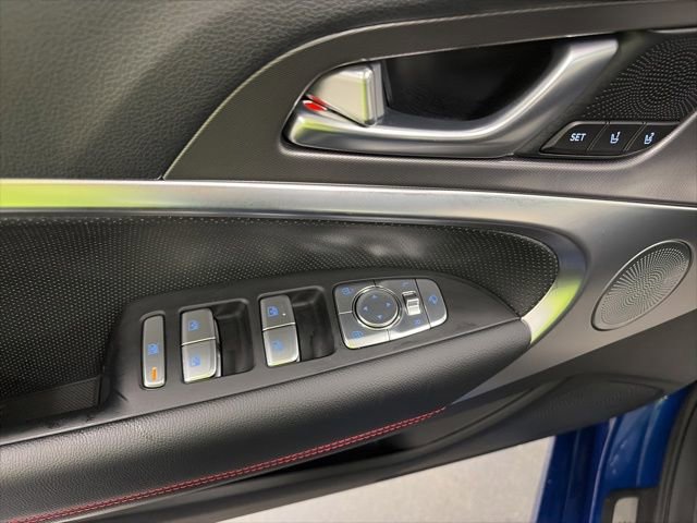 Used 2025 Genesis G70 3.3T Advanced AWD/4WD image 16