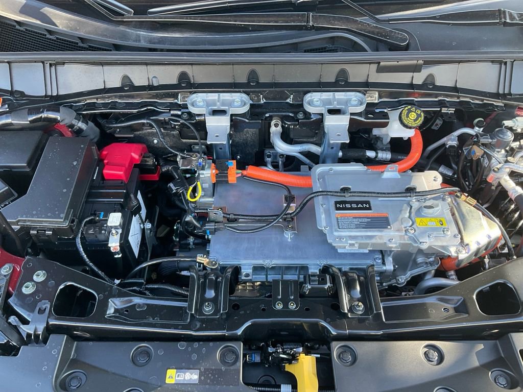 New 2026 Nissan Leaf Platinum+ w/ Cargo Package (Platinum+) image 31