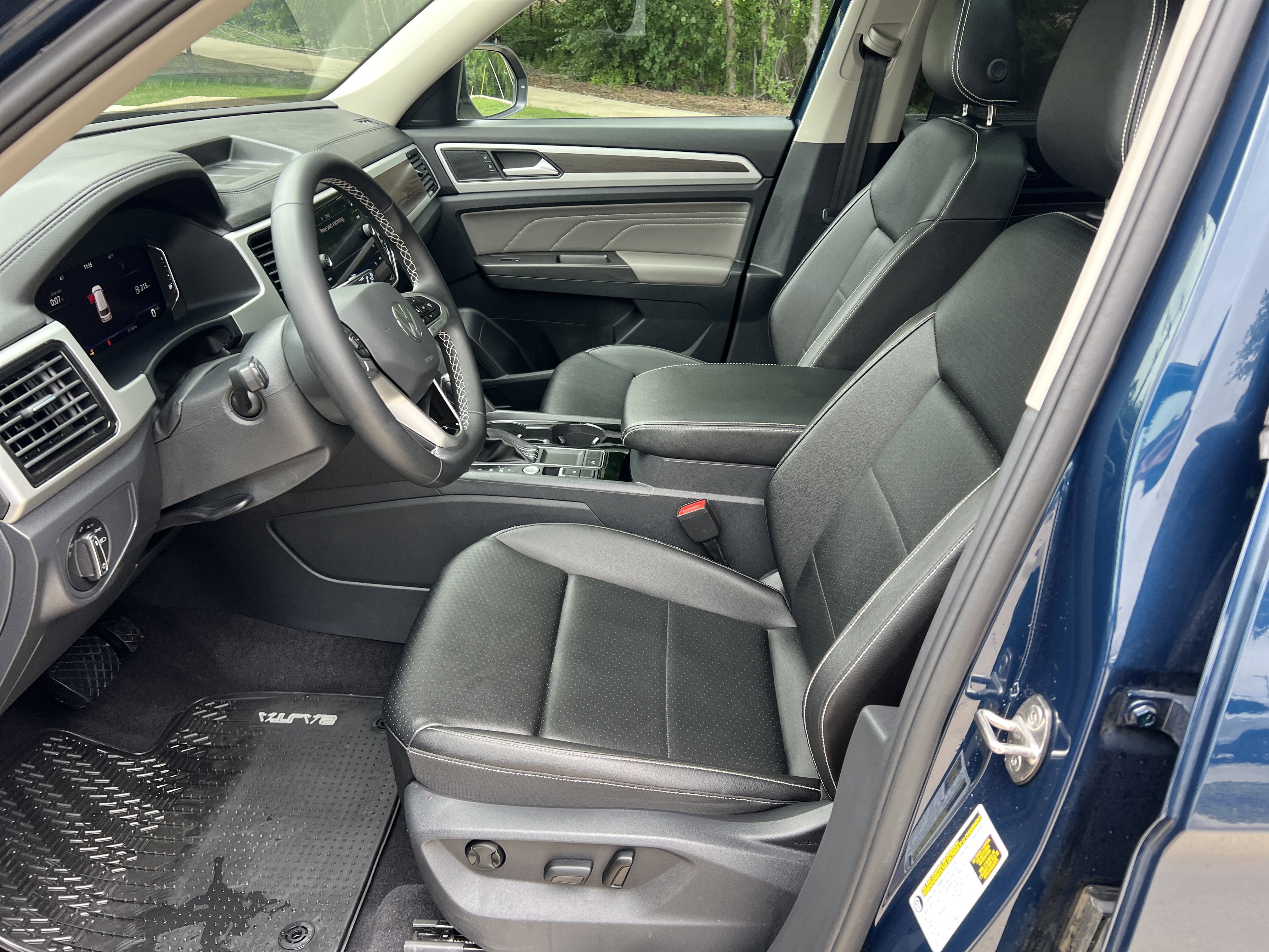 Certified 2023 Volkswagen Atlas SE w/ Panoramic Sunroof Package FWD image 15