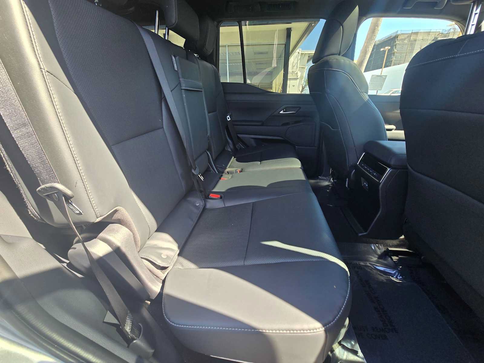 Used 2025 Lexus GX 550 w/ Cold Area Package AWD/4WD image 12