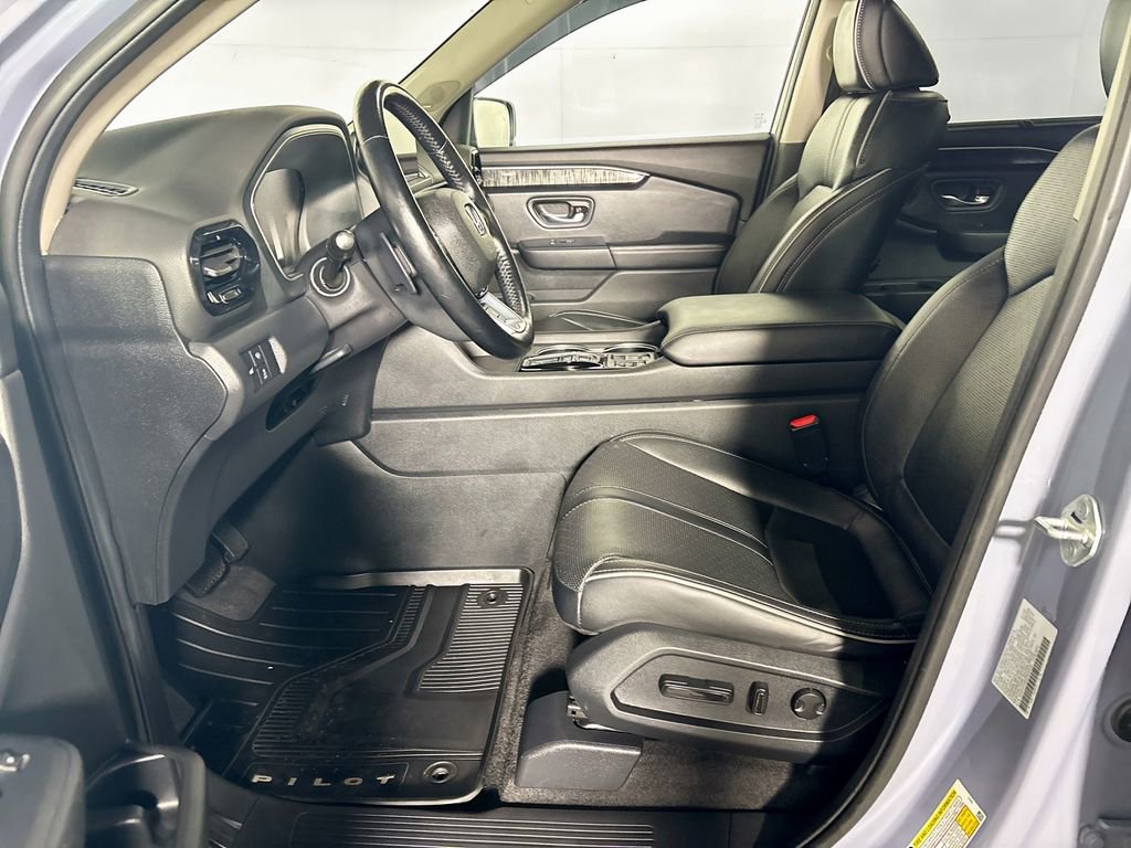 Certified 2023 Honda Pilot Elite image 12