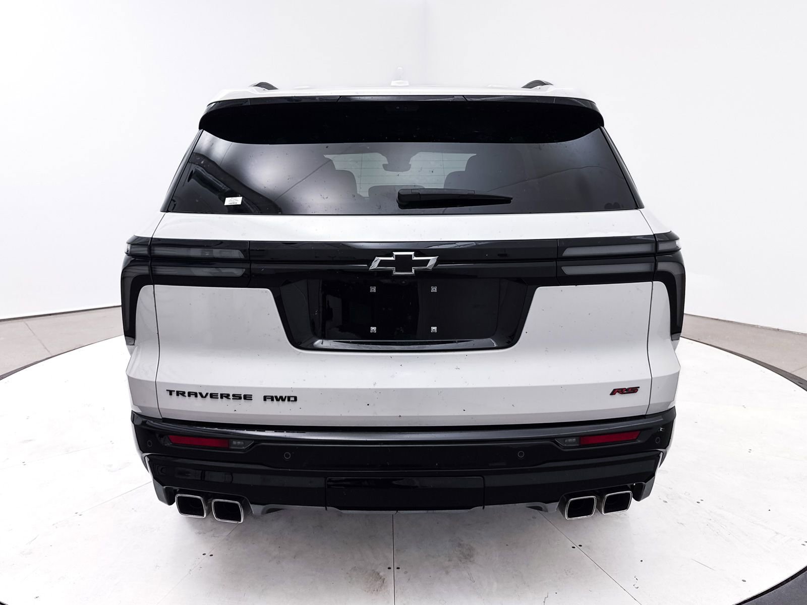 Used 2024 Chevrolet Traverse RS w/ LPO, Floor Liner Package image 19