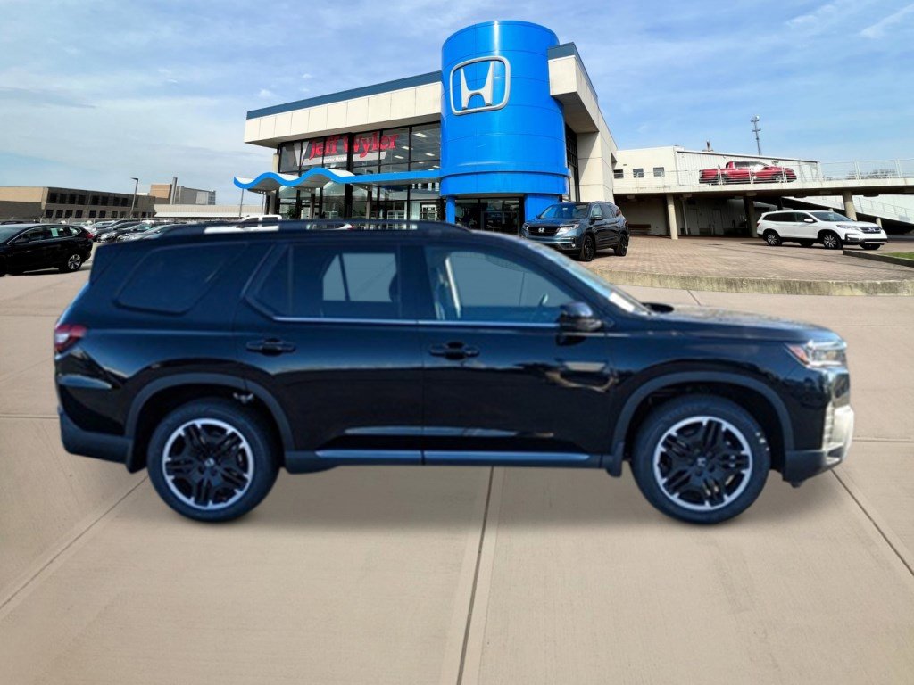 New 2026 Honda Pilot Touring image 7