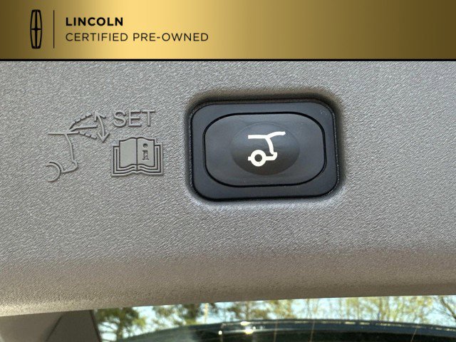 Certified 2025 Lincoln Nautilus Reserve AWD/4WD image 37