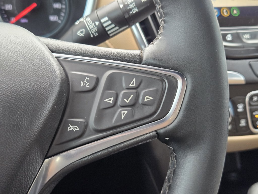 Used 2024 Chevrolet Equinox Premier FWD image 28