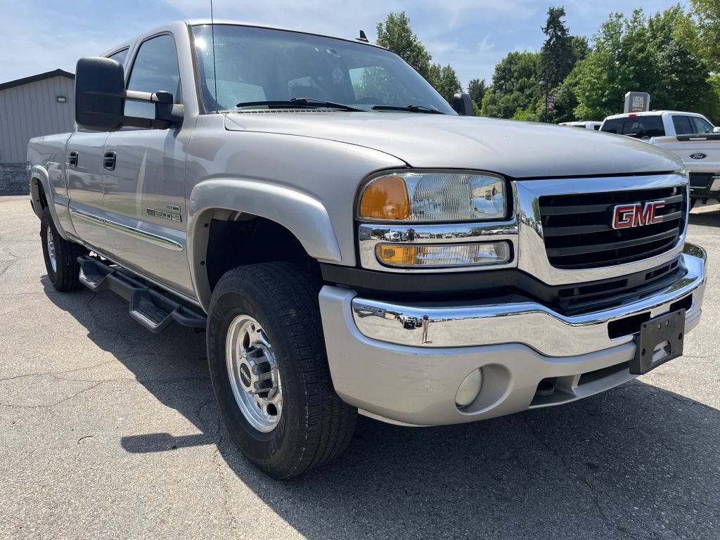 Used 2006 GMC Sierra 2500 SLE w/ Heavy-Duty Power Package AWD/4WD image 4