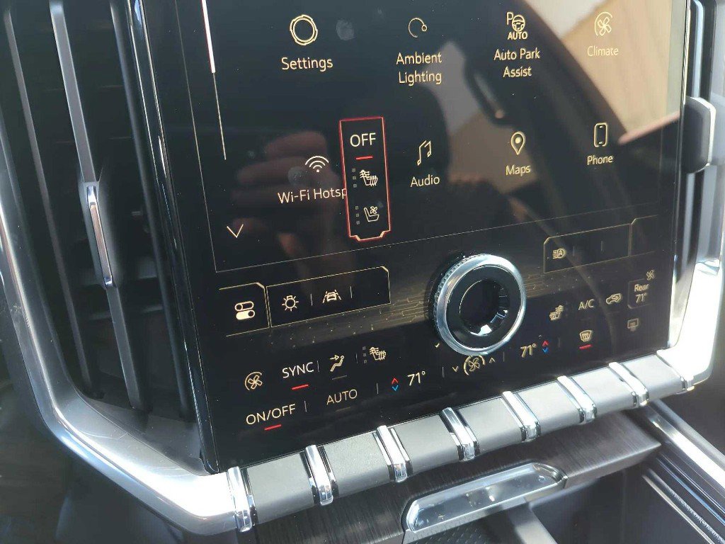 New 2025 GMC Acadia Denali w/ Super Cruise Package image 12