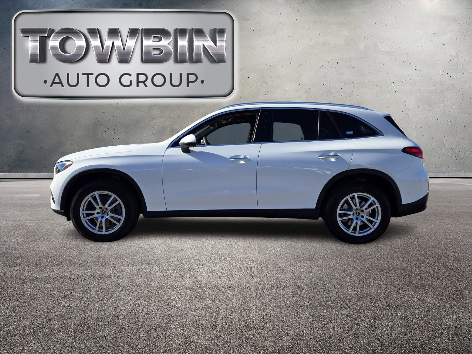 Used 2025 Mercedes-Benz GLC 300 GLC 300 image 8