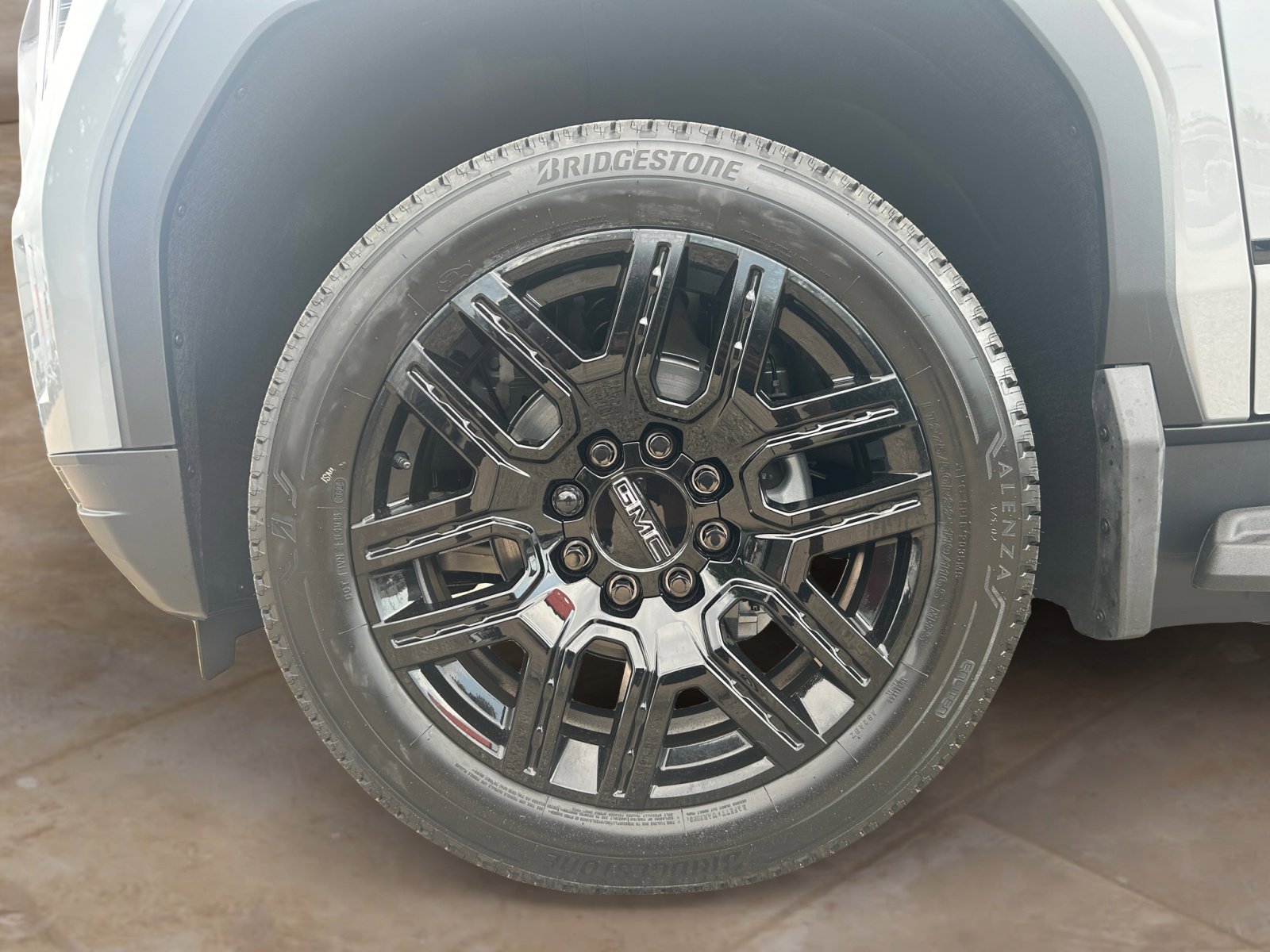 New 2026 GMC Sierra EV Elevation w/ LPO, Elevation Dark Package image 28