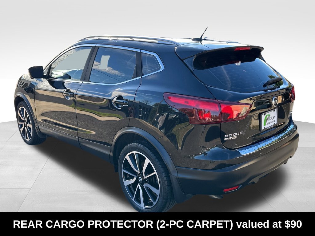 Used 2017 Nissan Rogue Sport SL AWD/4WD image 6