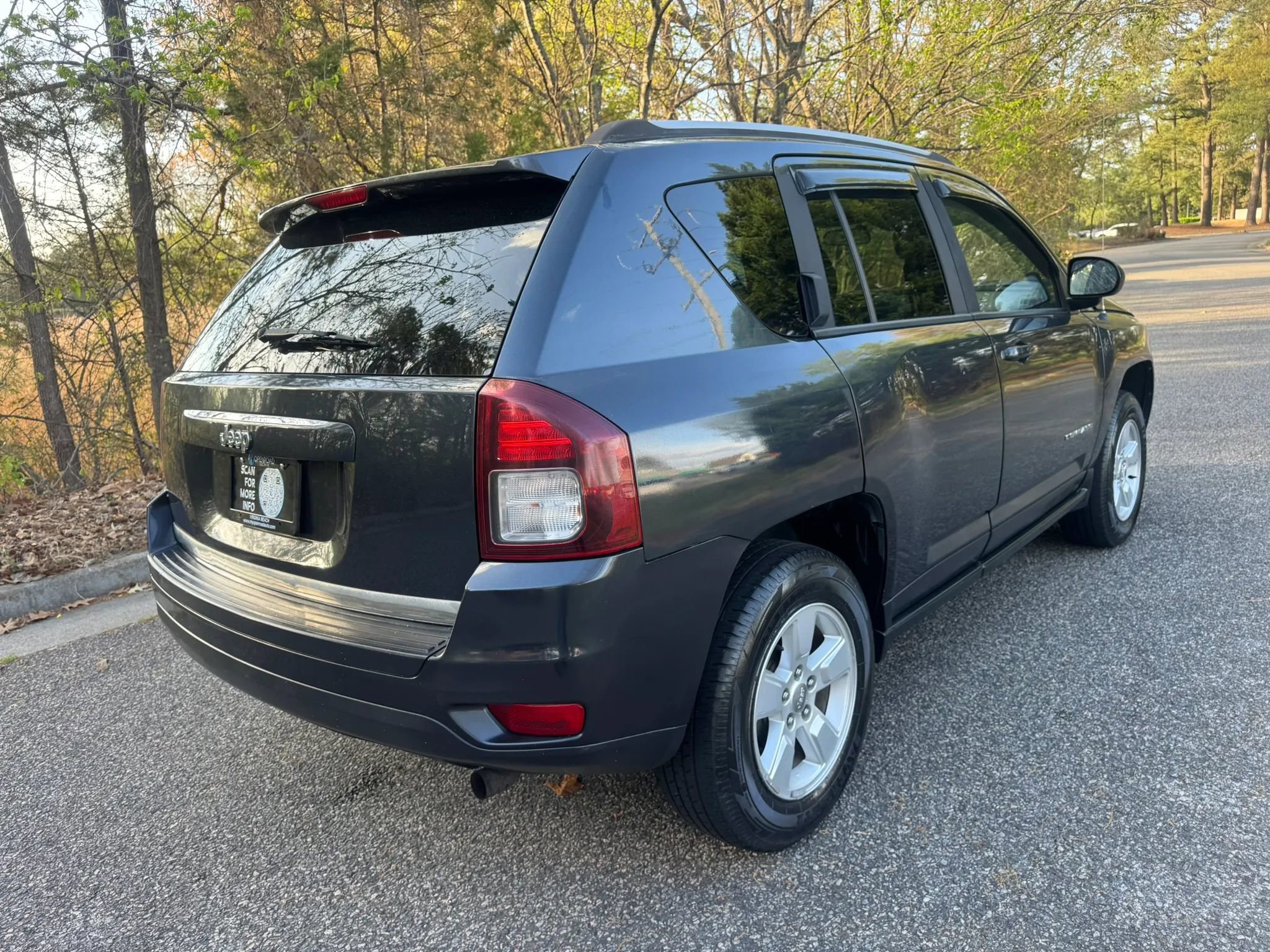 Used 2015 Jeep Compass Sport w/ Power Value Group FWD image 4