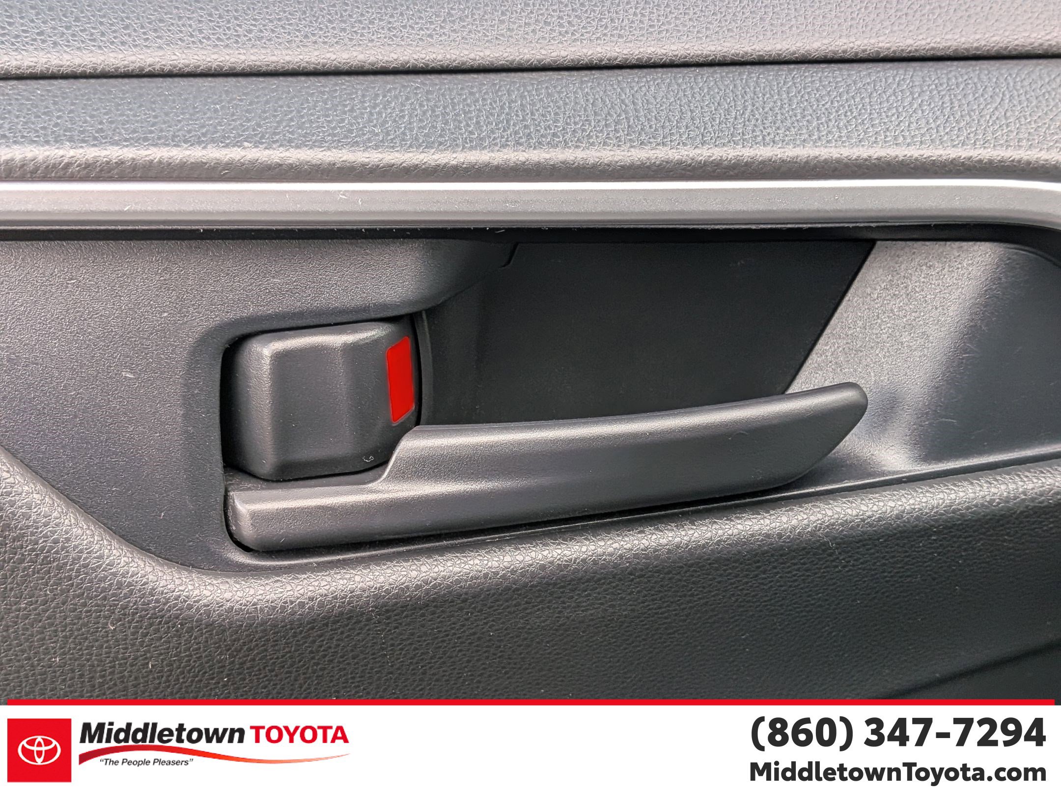 Used 2021 Toyota RAV4 SE w/ Weather & Moonroof Package AWD/4WD image 6