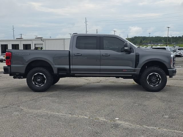 Used 2026 Ford F250 Platinum w/ Tremor Off-Road Package AWD/4WD image 6