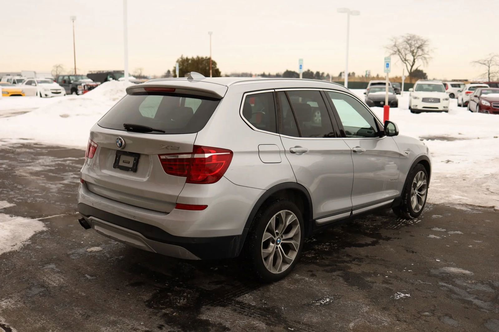 Used 2017 BMW X3 xDrive35i image 5
