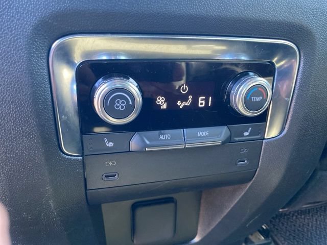 Used 2025 GMC Yukon Denali AWD/4WD image 28